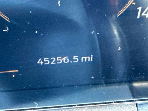 Used 2024 Ford Mustang Premium RWD image 39