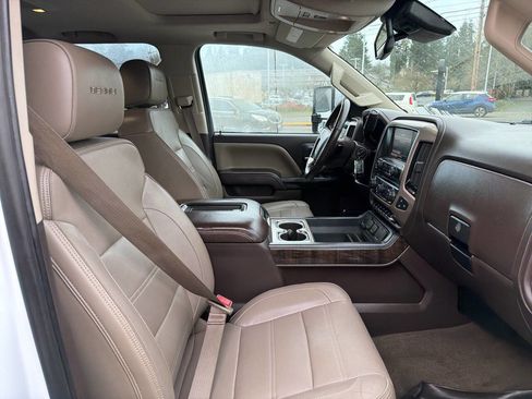 Used 2016 GMC Sierra 2500 Denali w/ Duramax Plus Package image 17