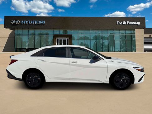 New 2026 Hyundai Elantra SEL Sport Premium w/ Cargo Package FWD image 9