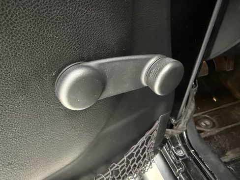 Used 2016 Jeep Wrangler Unlimited Sport AWD/4WD image 27