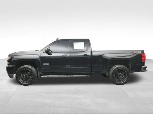 Used 2018 Chevrolet Silverado 1500 LT w/ Texas Edition AWD/4WD image 6