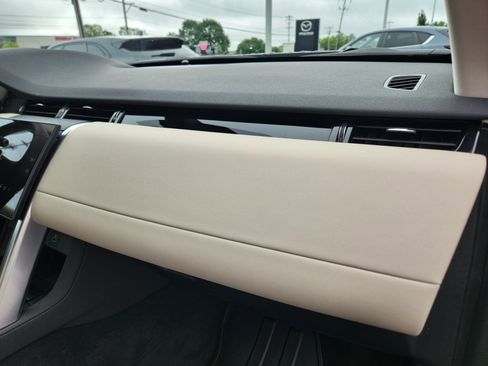 Certified 2025 Land Rover Discovery Sport S image 17