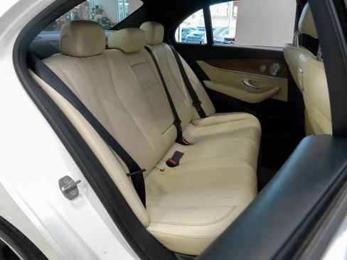 Used 2018 Mercedes-Benz E 300 image 41