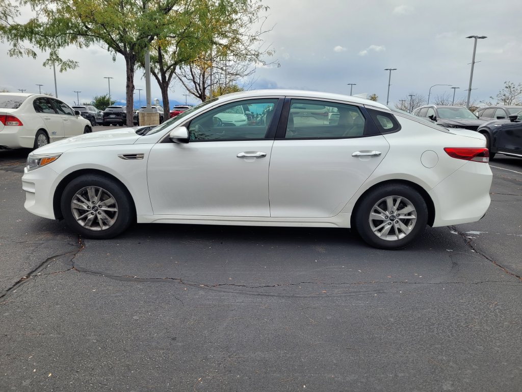 Used 2016 Kia Optima LX FWD image 9