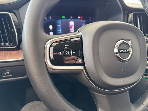 Used 2024 Volvo XC60 B5 Ultimate w/ Protection Package Premier image 20