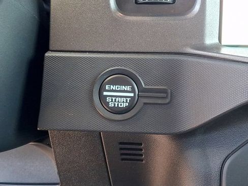 Used 2024 Ford Bronco Badlands AWD/4WD image 23