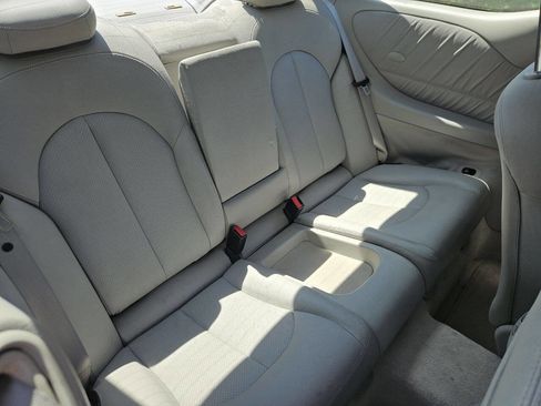 Used 2005 Mercedes-Benz CLK 320 Coupe image 16