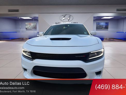 Used 2019 Dodge Charger GT RWD image 1
