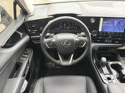 Used 2025 Lexus NX 250 FWD w/ Accessory Package (K3) image 14