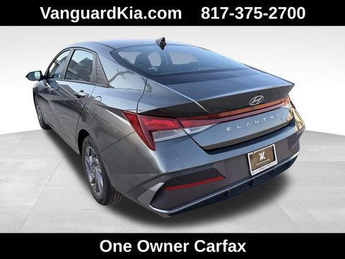 Used 2024 Hyundai Elantra SEL image 2