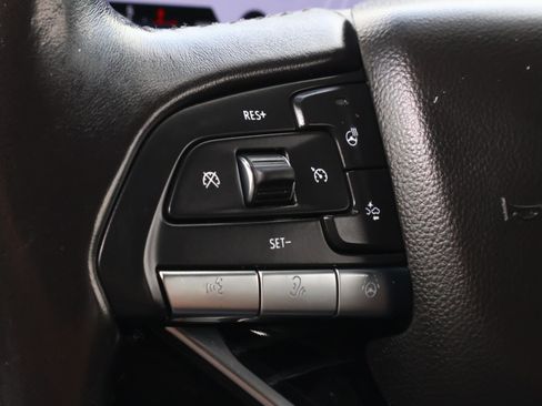 Used 2022 Cadillac Escalade ESV Sport w/ Touring Package image 28