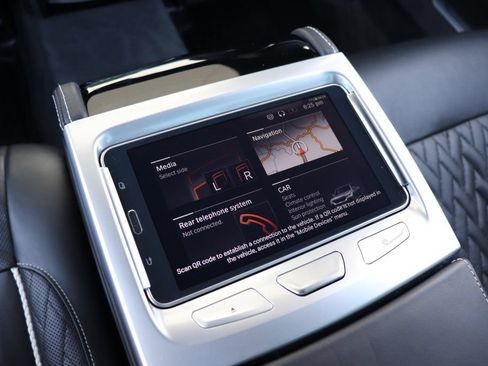 Used 2020 BMW 750i xDrive w/ Executive Package AWD/4WD image 74