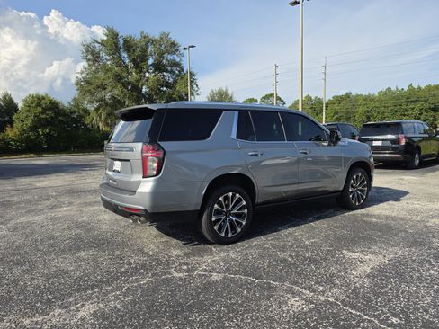 Used 2024 Chevrolet Tahoe High Country w/ LPO, Illumination Package AWD/4WD image 4