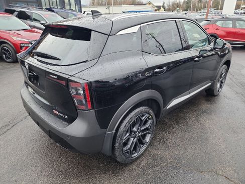 New 2026 Nissan Kicks SR w/ SR Premium Package image 8
