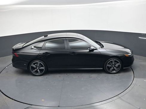 Used 2025 Honda Accord Sport image 26