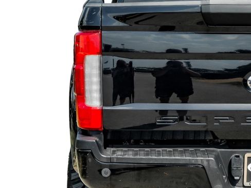 Used 2019 Ford F250 Lariat w/ Lariat Ultimate Package AWD/4WD image 50
