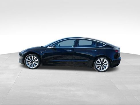 Used 2018 Tesla Model 3 Long Range image 4