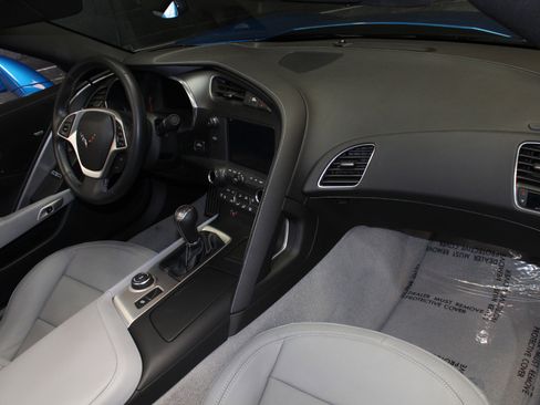 Used 2015 Chevrolet Corvette Stingray Coupe w/ 2LT Preferred Equipment Group image 53