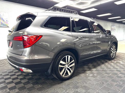 Used 2017 Honda Pilot Touring image 12