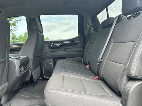 Used 2024 Chevrolet Silverado 1500 LT Trail Boss w/ Convenience Package II AWD/4WD image 26