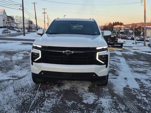 Used 2025 Chevrolet Tahoe RST w/ Comfort Package image 4