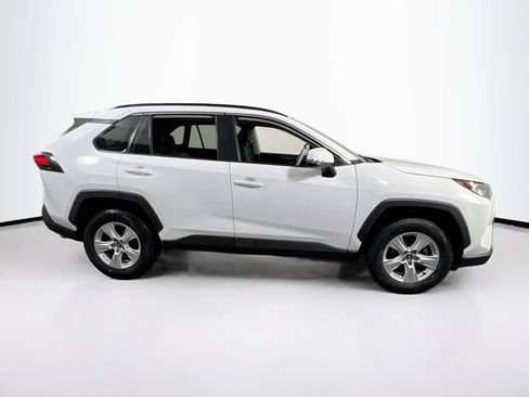Used 2021 Toyota RAV4 XLE image 4