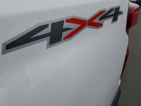 Used 2022 Chevrolet Silverado 3500 LT image 32