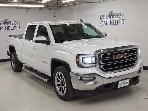 Used 2017 GMC Sierra 1500 SLE w/ Suspension Package, Off-Road AWD/4WD image 4