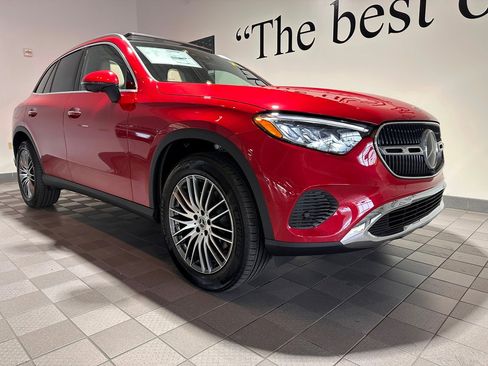 New 2025 Mercedes-Benz GLC 300 4MATIC image 1