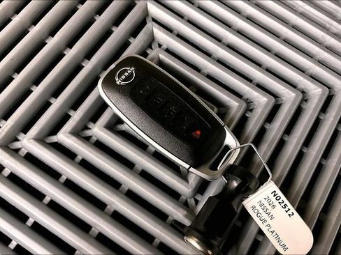 New 2026 Nissan Rogue Platinum w/ Platinum Premium Package image 13