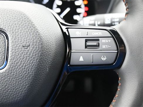 Certified 2025 Honda HR-V Sport image 22