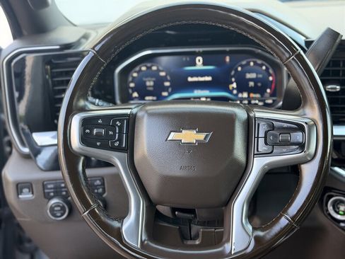 Used 2024 Chevrolet Silverado 3500 LTZ w/ LTZ Convenience Package AWD/4WD image 15