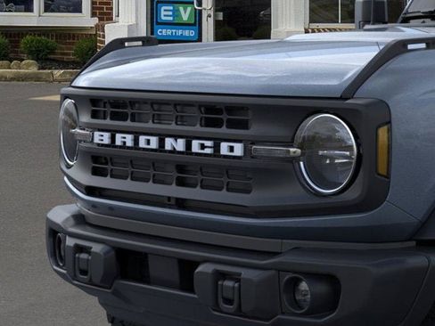 Used 2024 Ford Bronco Black Diamond image 44