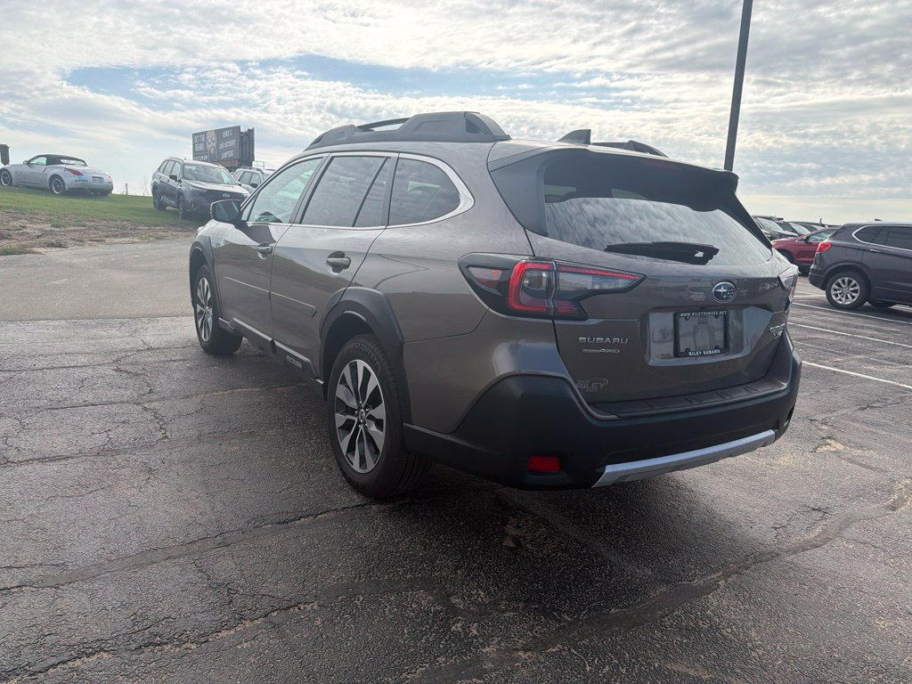 Used 2024 Subaru Outback Limited XT AWD/4WD image 5