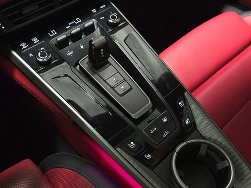 Certified 2025 Porsche 911 Carrera RWD image 20