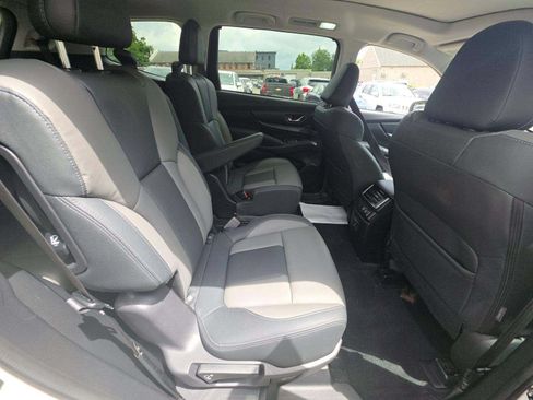 Used 2022 Subaru Ascent Onyx Edition AWD/4WD image 13