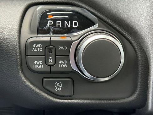 New 2026 RAM 1500 4x4 Crew Cab image 26