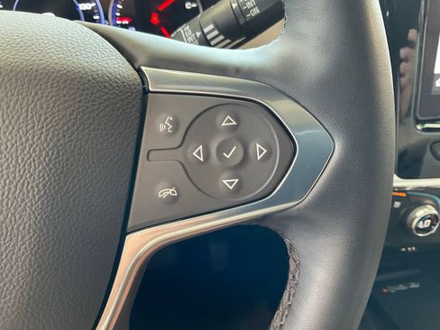 Used 2023 Chevrolet Traverse Premier AWD/4WD image 12