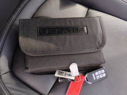 Certified 2024 Honda Odyssey Touring image 34