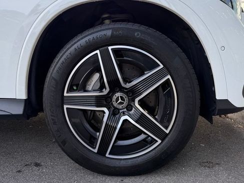 Used 2023 Mercedes-Benz GLC 300 4MATIC image 11