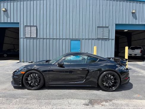 Used 2020 Porsche 718 Cayman GT4 RWD image 75