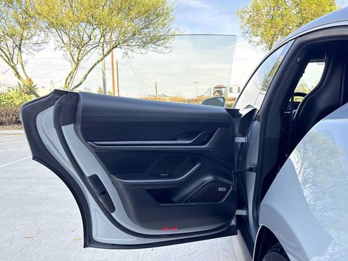 Used 2020 Porsche Taycan 4S AWD/4WD image 13