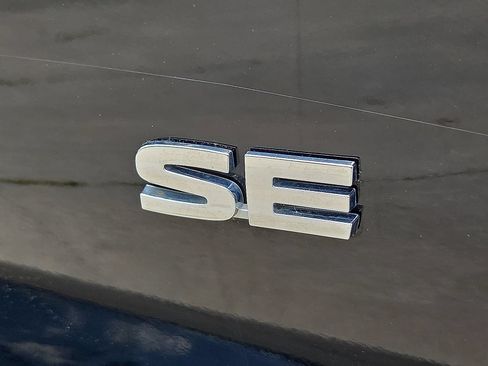 Used 2024 Mitsubishi Outlander SE AWD/4WD image 9