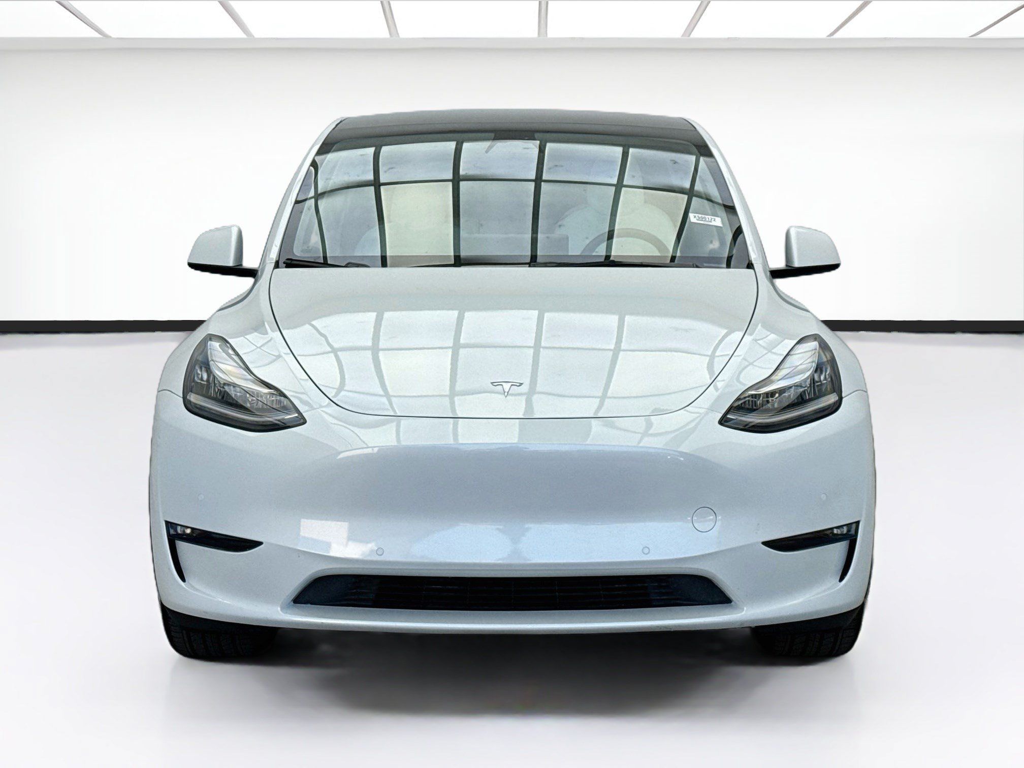 Used 2022 Tesla Model Y Long Range AWD/4WD image 2