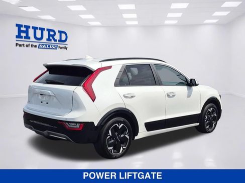Used 2023 Kia Niro Wave w/ Wave Preserve Package FWD image 4