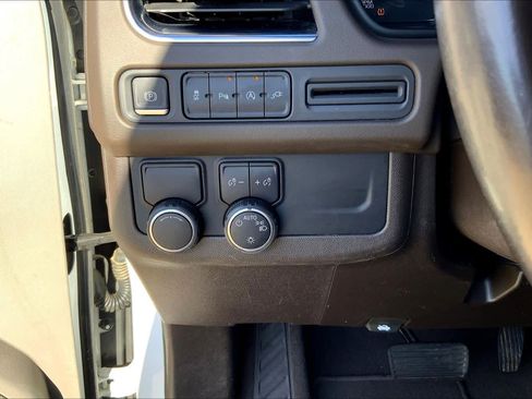 Used 2021 Chevrolet Tahoe LT image 30