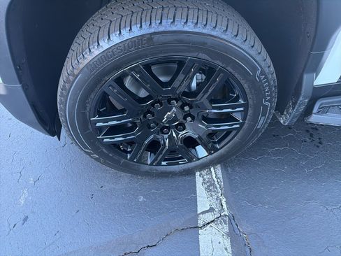 New 2026 Chevrolet Silverado EV LT image 15