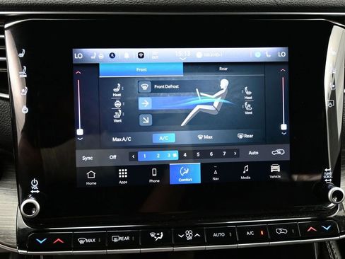 Used 2024 Jeep Wagoneer Series II w/ Flexible Seating Group image 23