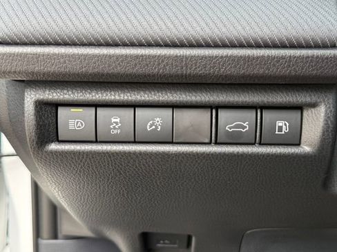 Used 2026 Toyota Camry SE w/ Convenience Package image 25