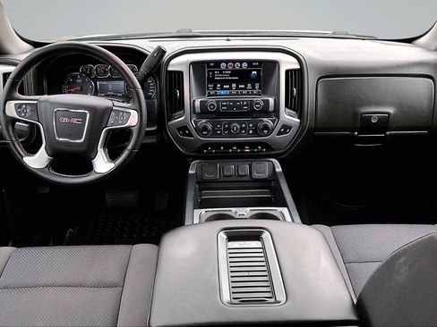 Used 2018 GMC Sierra 1500 SLE w/ SLE Value Package AWD/4WD image 17